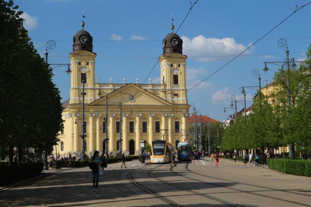 Gabica Apartman Debrecen Exterior photo